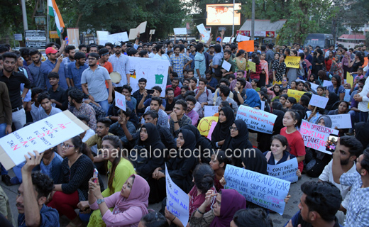 nsiu protest1
